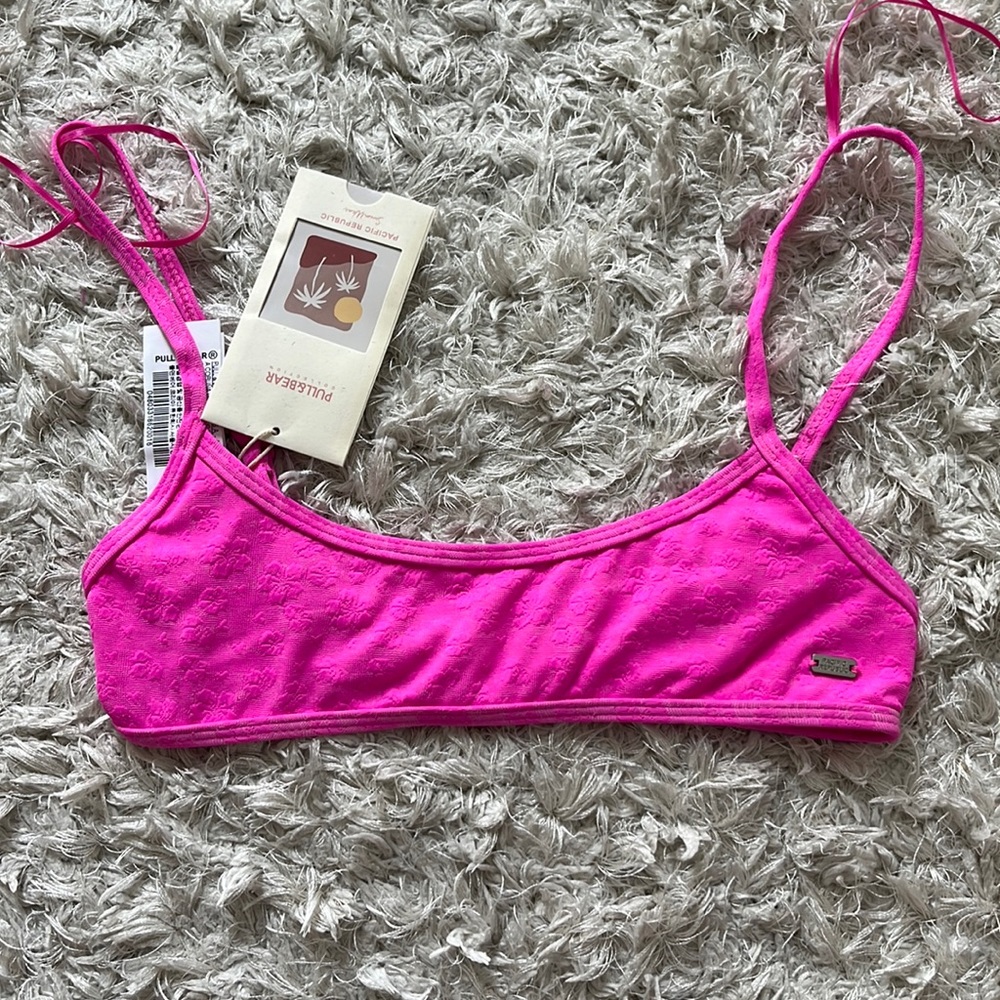 NWT Pull&Bear bikini top